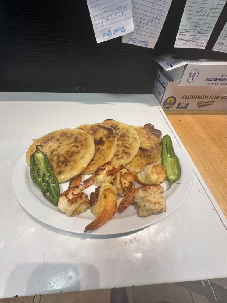 Pupusa shrimp with cheese